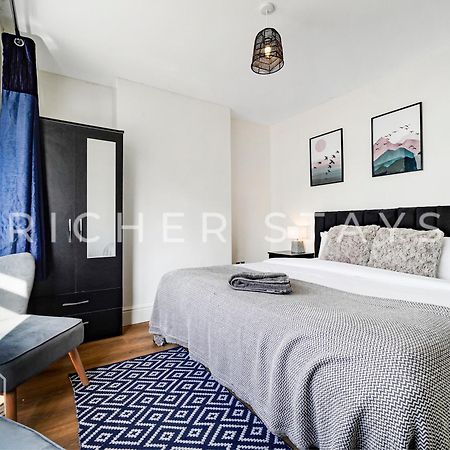 Watford Large 5Br Home - Contractors & Families Kültér fotó