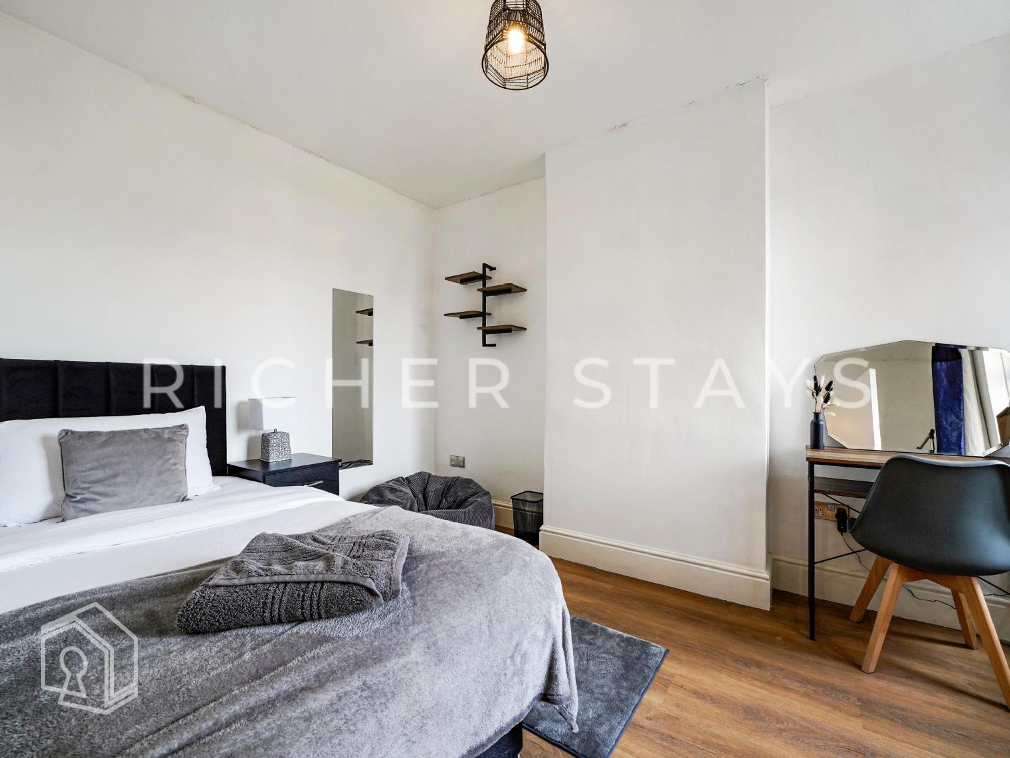 Watford Large 5Br Home - Contractors & Families Kültér fotó
