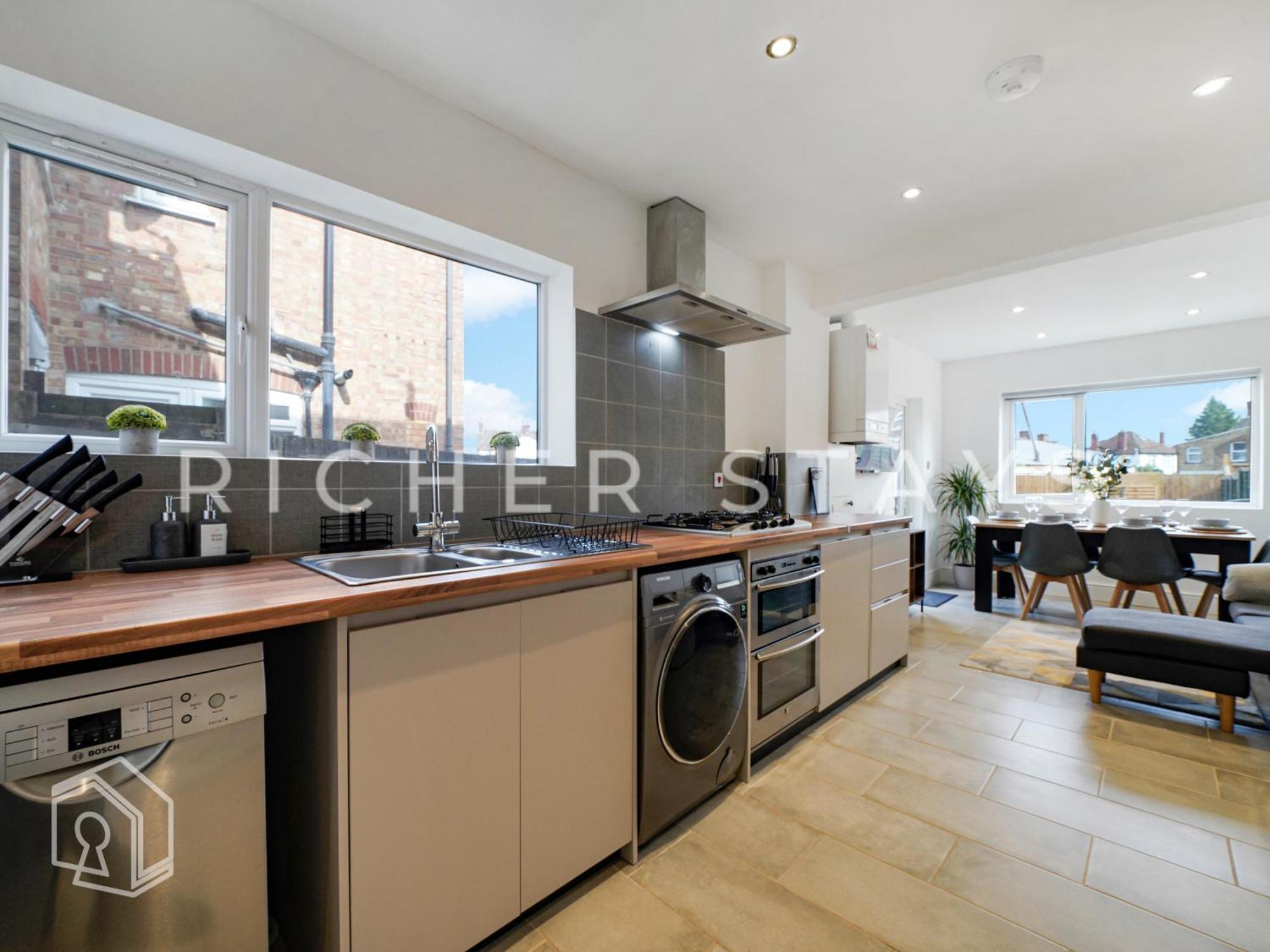 Watford Large 5Br Home - Contractors & Families Kültér fotó